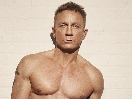 Thân hình 6 múi cường tráng của James bond Daniel Craig ở tuổi 52