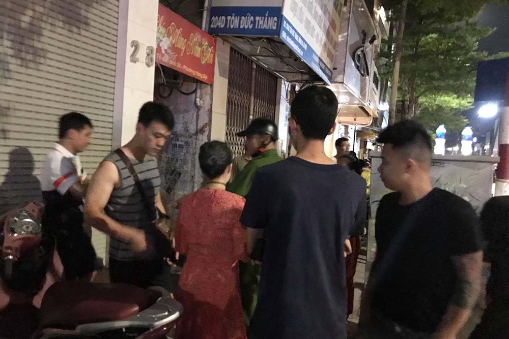 Truy bắt kẻ bạo hành con ở Bắc Ninh tại phố Tôn Đức Thắng, Hà Nội