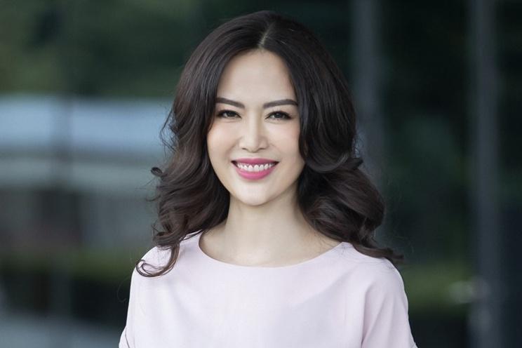 Gia đình, bạn bè tiễn biệt Hoa hậu Nguyễn Thu Thủy