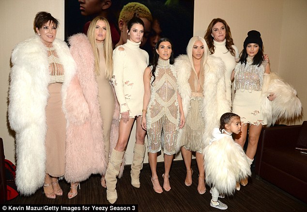 Gia đình nổi tiếng nhất hiện nay - Kardashian.