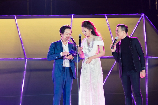 Nhạc sĩ Dương Khắc Linh, Hoa hậu Thùy Linh và MC Trấn Thành
