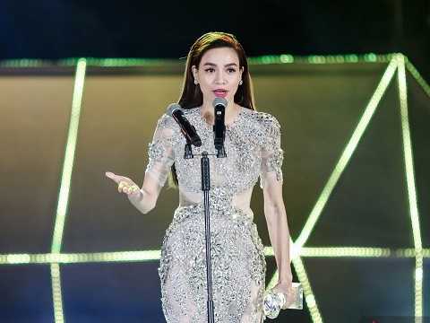 Hồ Ngọc Hà chiến thắng vang dội với cú đúp giải thưởng tại Zing Music Awards 2016