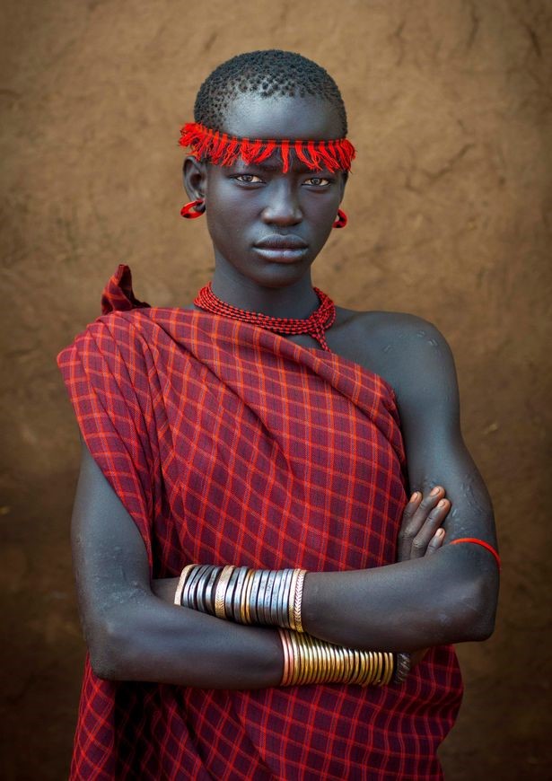 Phụ nữ của bộ lạc Bodi thích đàn ông béo, và lễ hội được coi là một cơ hội tốt để các đấng mày râu thể hiện sự “quyến rũ” của mình.