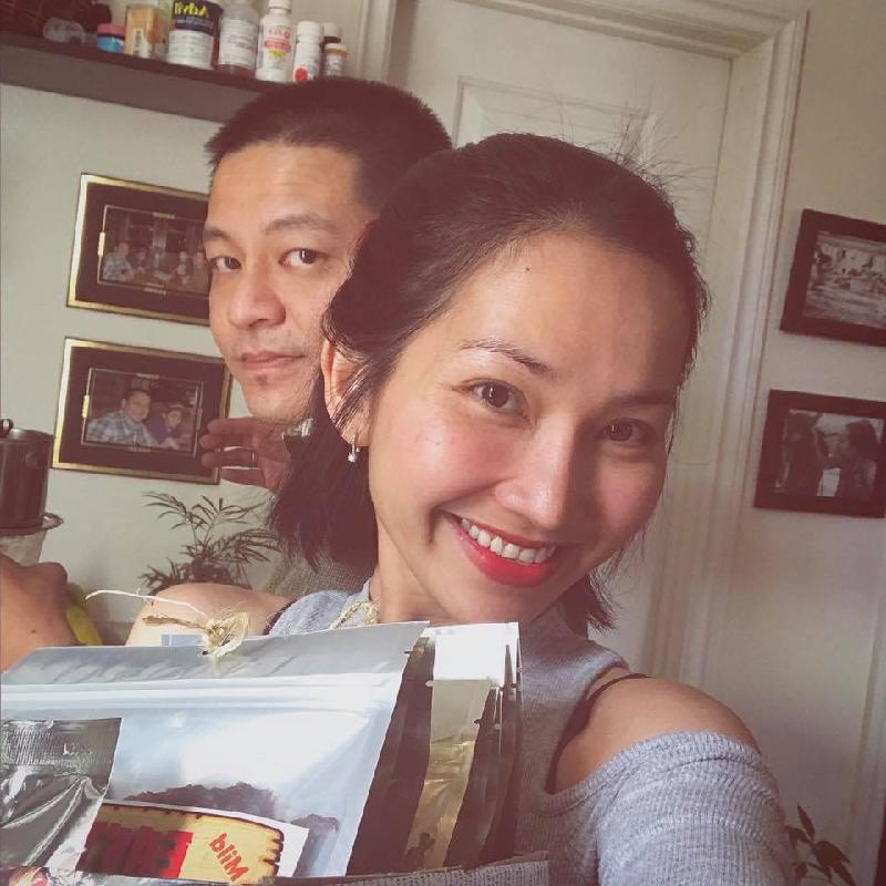 Kim Hiền hóm hỉnh chia sẻ về khoảnh khắc bên chồng: 