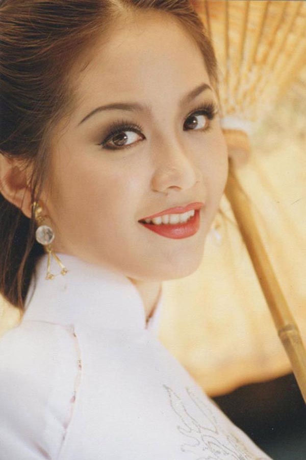 Và cô cũng chính là Hoa hậu Việt Nam 1999.