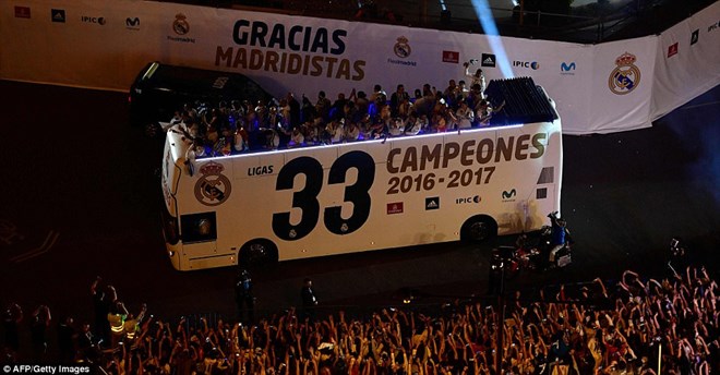 Real Madrid giành được 93 điểm sau 38 vòng đấu ở La Liga, nhiều hơn Barcelona đúng 3 điểm.