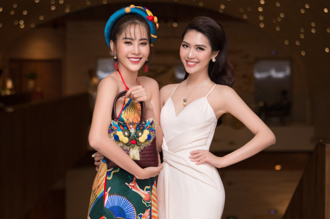 Tại thảm đỏ của sự kiện, Nam Em và Tường Linh đã có dịp đọ sắc cùng nhau. Trước đó, cả hai đã có dịp gặp gỡ và chụp ảnh cùng tại một sự kiện thời trang khác diễn ra không lâu trước đó. Sự thành công của Nam Em tại cuộc thi Hoa hậu Trái đất 2016 là động lực để Tường Linh ghi danh tại cuộc thi Miss Beauty Asia 2017 và bất ngờ đăng quang danh hiệu cao nhất.