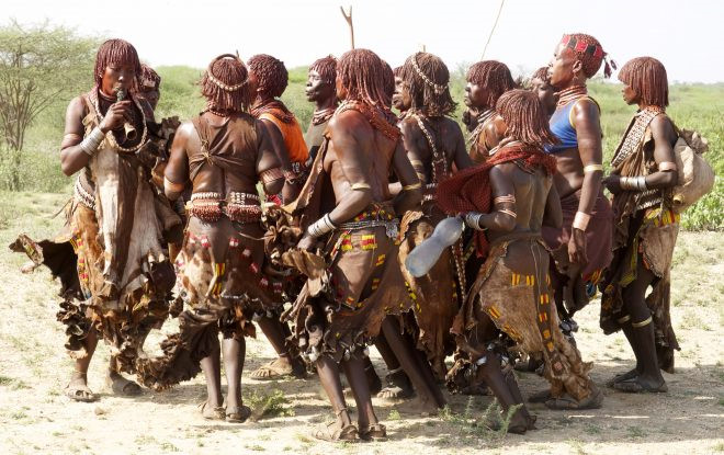 Lễ nhảy bò (Ukuli Bula), thung lũng Lower Omo, Ethiopia: