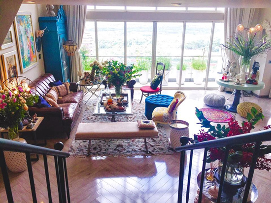 Trên tài khoản Instagram, căn penthouse phong cách cổ điển của Lý Quí Khánh được dân mạng trầm trồ khen ngợi