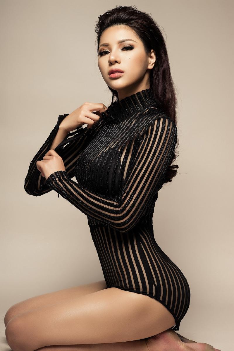 Khả Trang, đại diện Việt Nam tại Hoa hậu Siêu quốc gia 2016, được bình chọn là người đẹp sexy nhất khu vực châu Á. Trước đó, nữ người mẫu đoạt giải Trang phục dân tộc đẹp nhất cuộc thi. Ảnh: NVCC. 