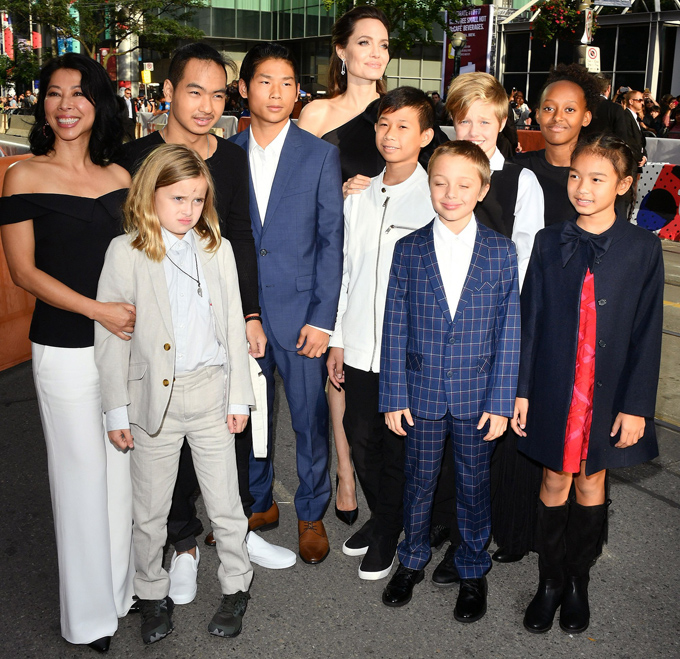 Gia đình Angelina Jolie và các diễn viên nhí