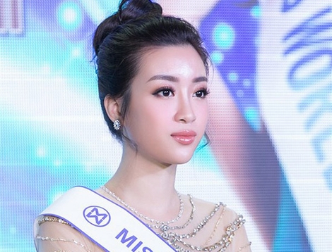 Mỹ Linh xuất hiện đầy rạng rỡ trước ngày dự thi Miss World 2017
