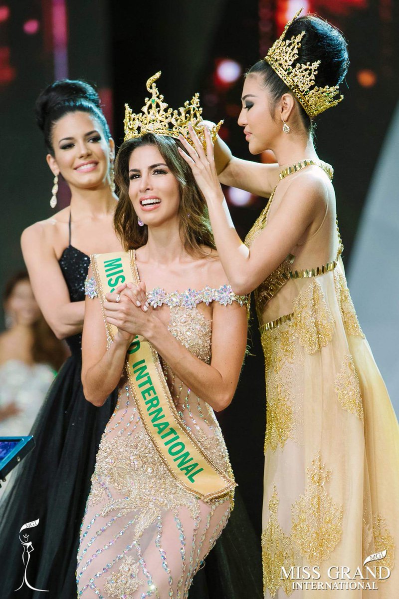 Vẻ đẹp không tỳ vết của Hoa hậu Hòa bình Quốc tế 2017:   Maria Jose Lora đến từ Peru chính là người đẹp được xướng tên cho ngôi vị cao nhất trong đêm chung kết Miss Grand International 2017, được tổ chức tại Việt Nam. Chiến thắng của Maria không nằm ngoài dự đoán của số đông khán giả và nhiều chuyên gia sắc đẹp.