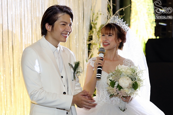 Đám cưới của cặp đôi Khởi My - Kelvin Khánh tràn ngập tiếng cười