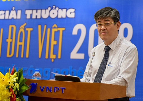 Ông Hồ Đức Thắng - Thành viên Hội đồng thành viên Tập đoàn VNPT - đại diện Lãnh đạo Tập đoàn Bưu chính Viễn thông Việt Nam VNPT phát biểu tại Lễ công bố kết quả sơ khảo  Giải thưởng NTĐV lĩnh vực CNTT 2018.