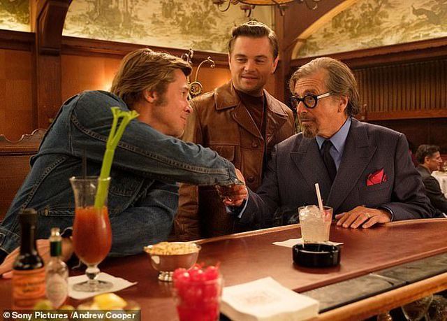 Brad Pitt và Leonardo DiCaprio kết hợp ăn ý trong phim phô bày mặt trái của Hollywood
