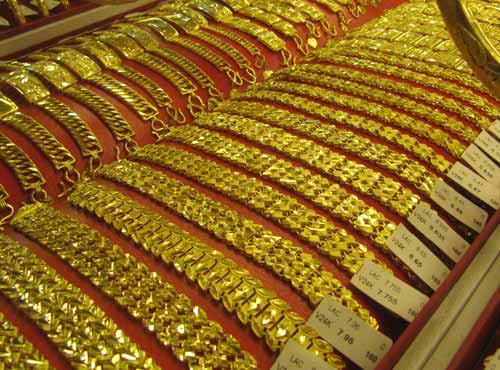 Giá vàng trong nước giảm sâu, xuống dưới 42 triệu đồng/lượng